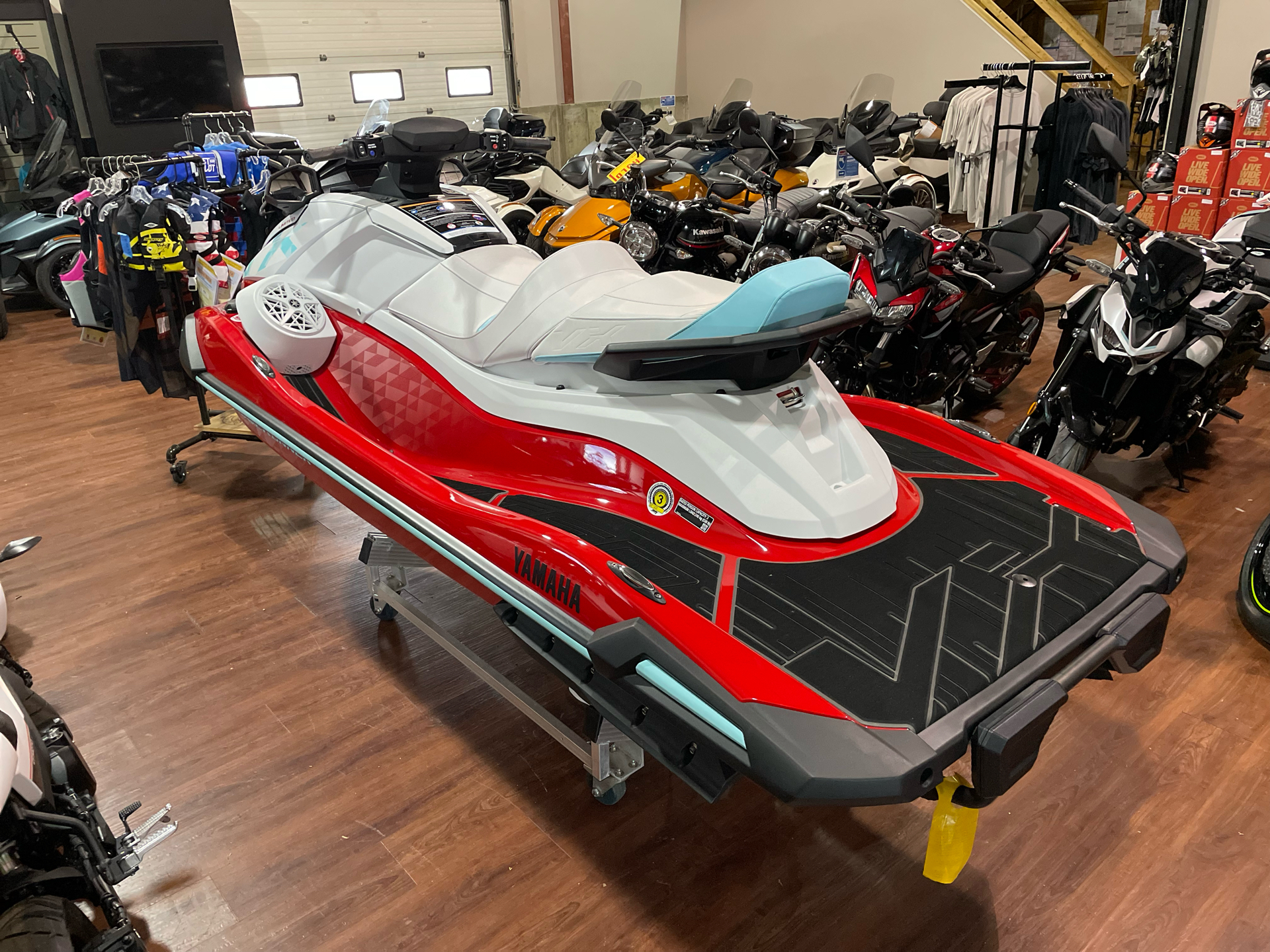 2025 Yamaha VX Limited in Tyngsboro, Massachusetts - Photo 17