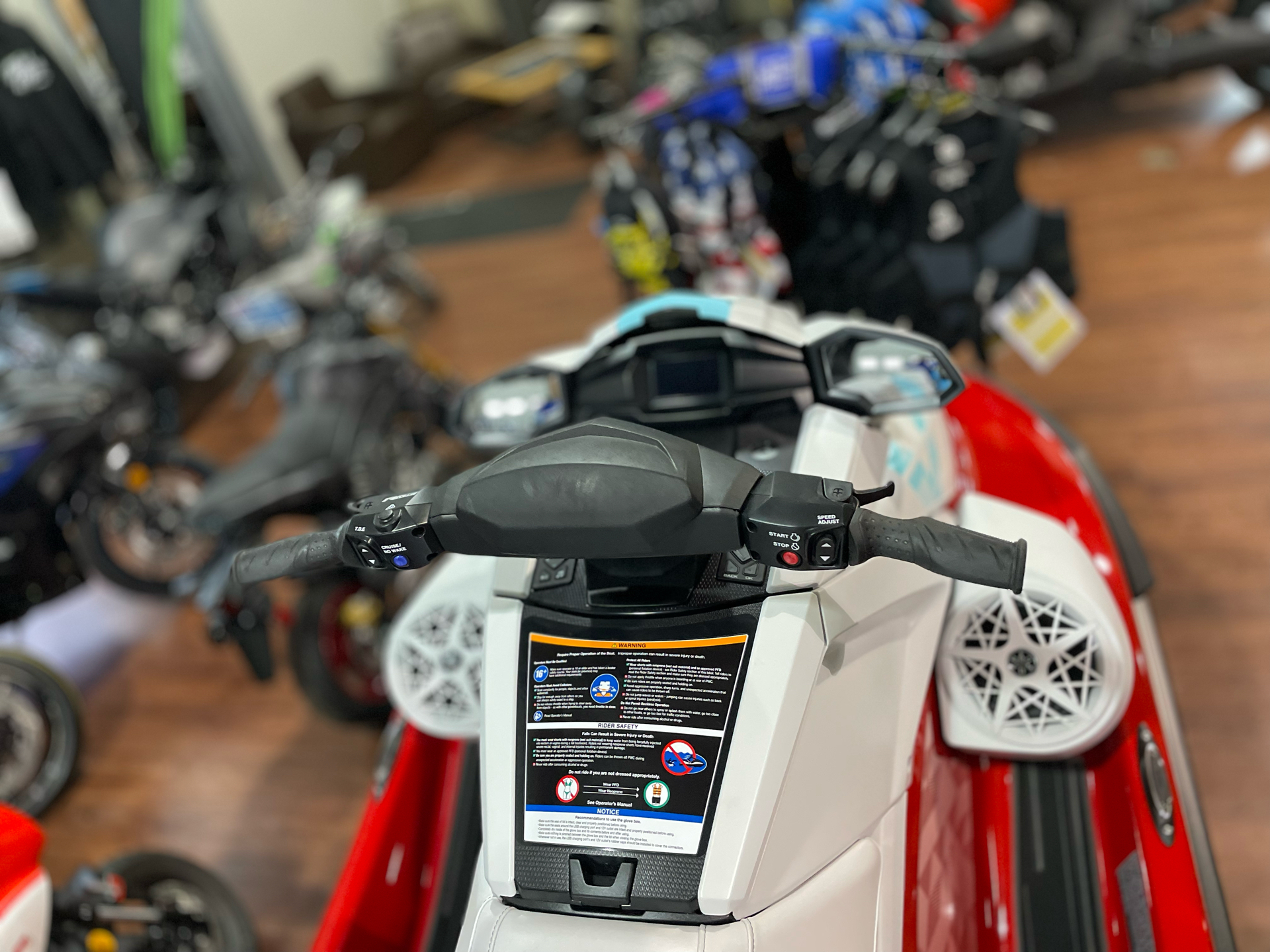 2025 Yamaha VX Limited in Tyngsboro, Massachusetts - Photo 20