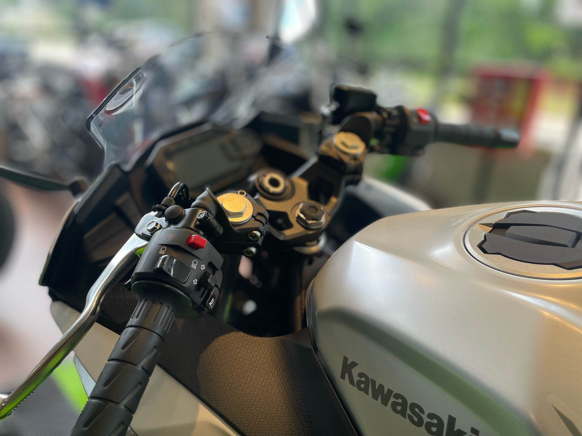 2025 Kawasaki Ninja 500 ABS in Tyngsboro, Massachusetts - Photo 14