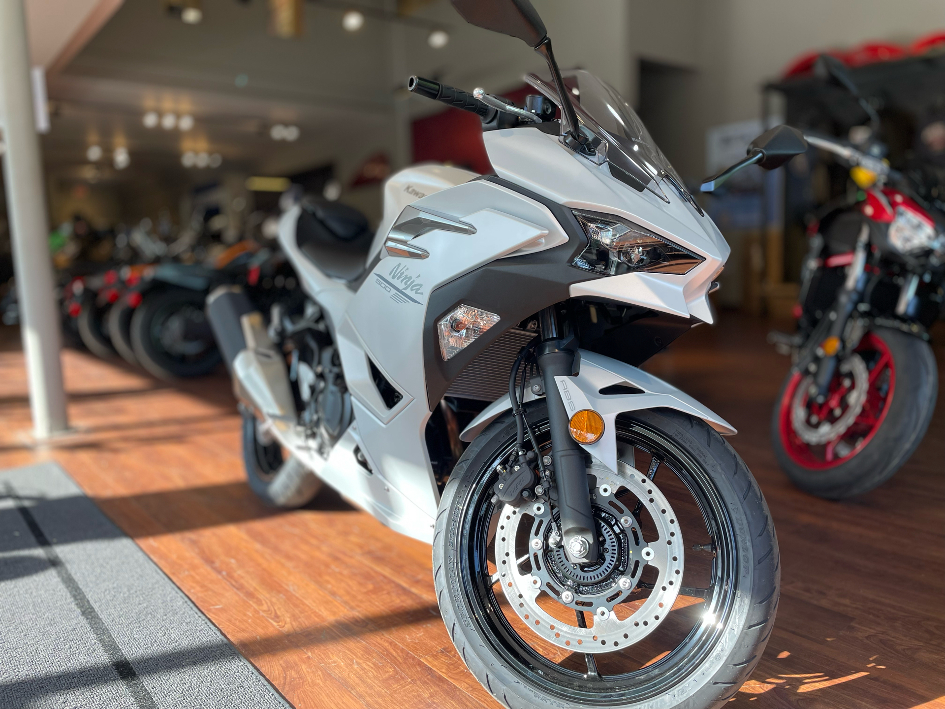 2025 Kawasaki Ninja 500 ABS in Tyngsboro, Massachusetts - Photo 2