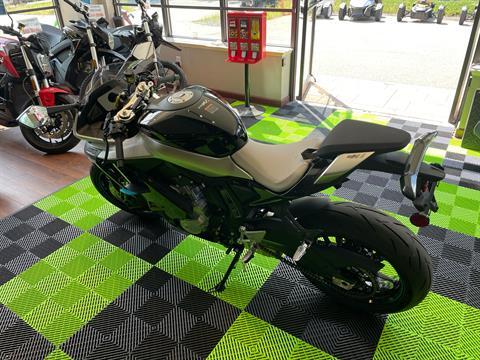 2025 CFMOTO 675SS in Tyngsboro, Massachusetts - Photo 15