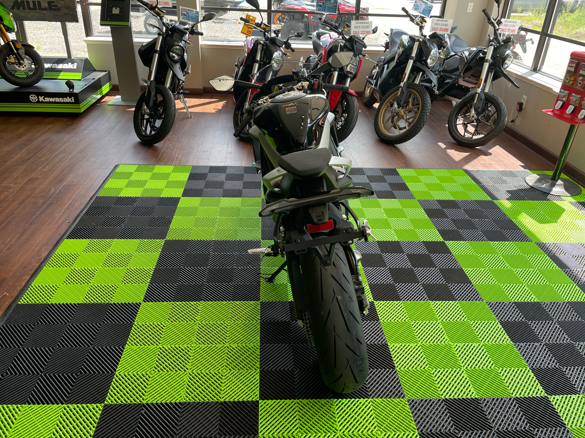 2025 CFMOTO 675SS in Tyngsboro, Massachusetts - Photo 16