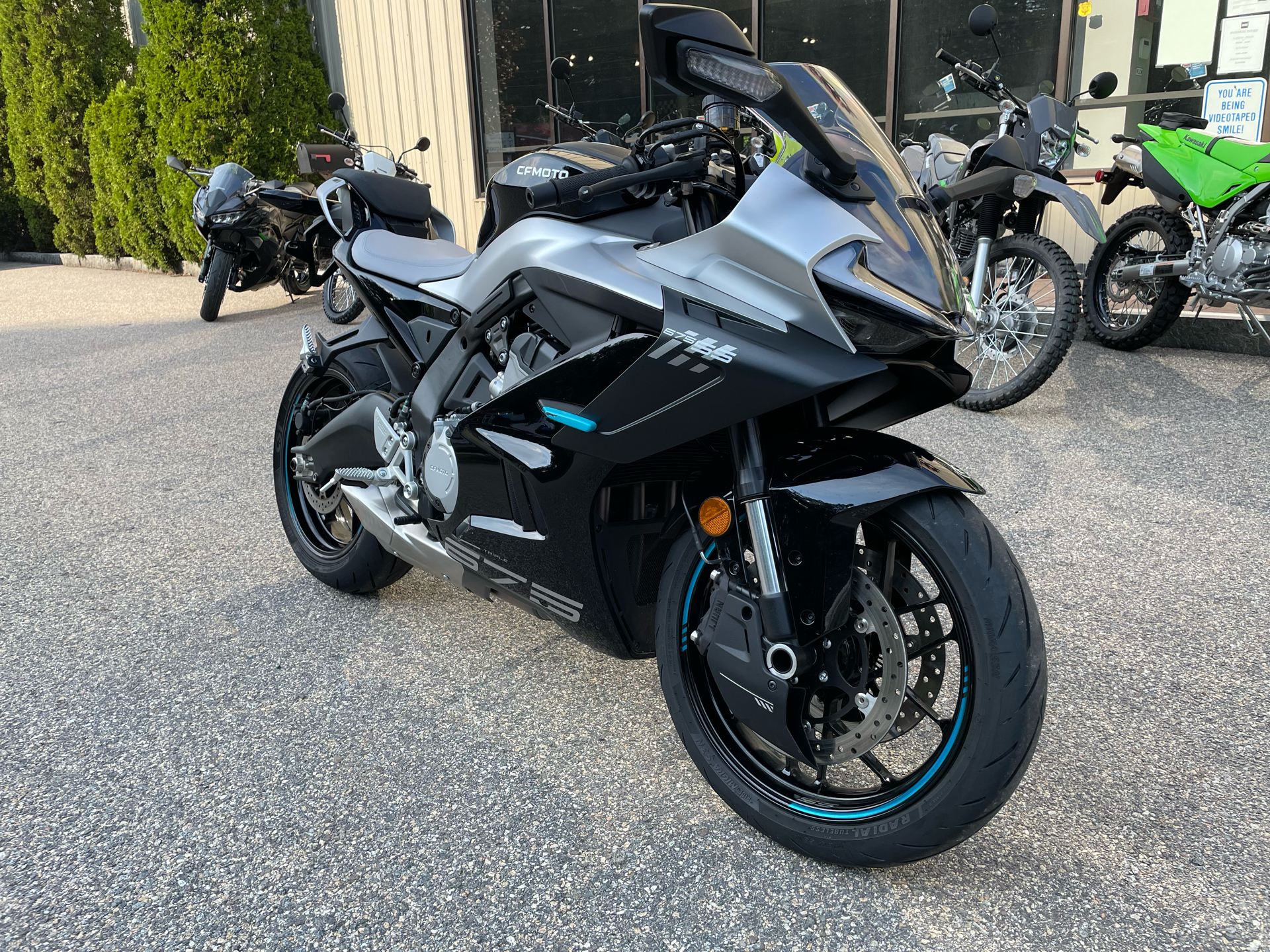 2025 CFMOTO 675SS in Tyngsboro, Massachusetts - Photo 3