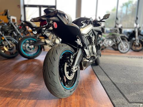 2025 CFMOTO 675SS in Tyngsboro, Massachusetts - Photo 8