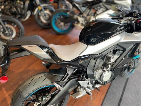 2025 CFMOTO 675SS in Tyngsboro, Massachusetts - Photo 15