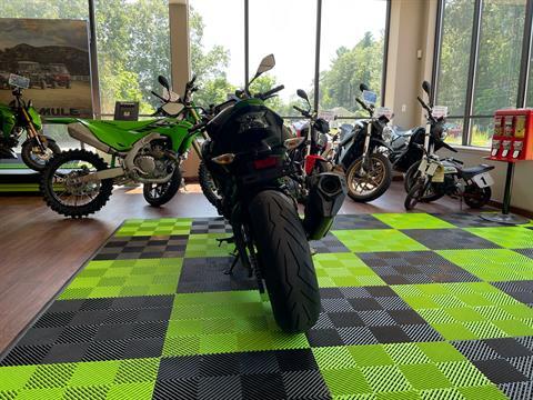 2025 Kawasaki Z H2 SE ABS in Tyngsboro, Massachusetts - Photo 10