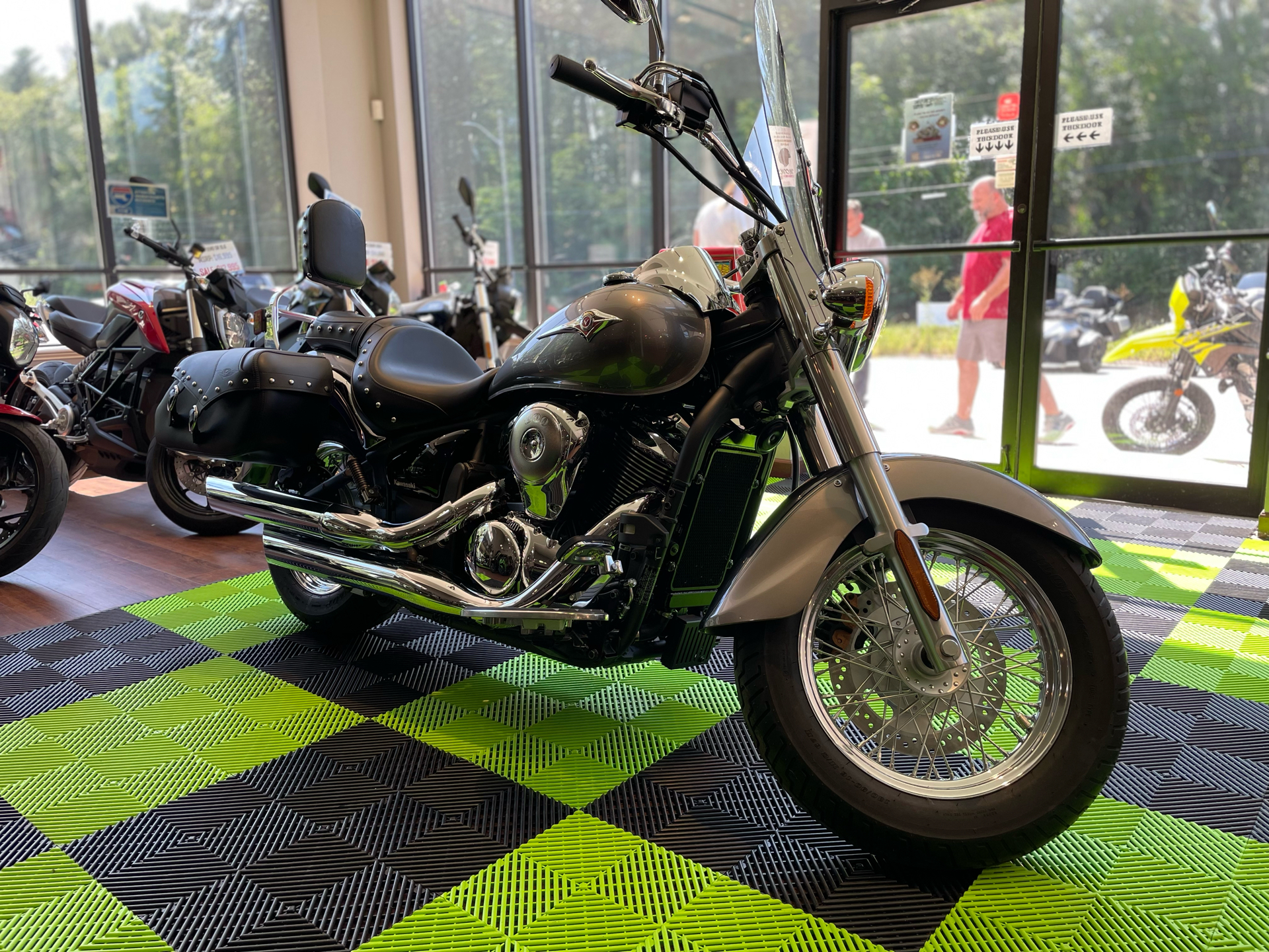 2024 Kawasaki Vulcan 900 Classic LT in Tyngsboro, Massachusetts - Photo 9