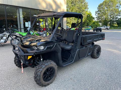 2025 Can-Am Defender PRO XT in Tyngsboro, Massachusetts - Photo 5