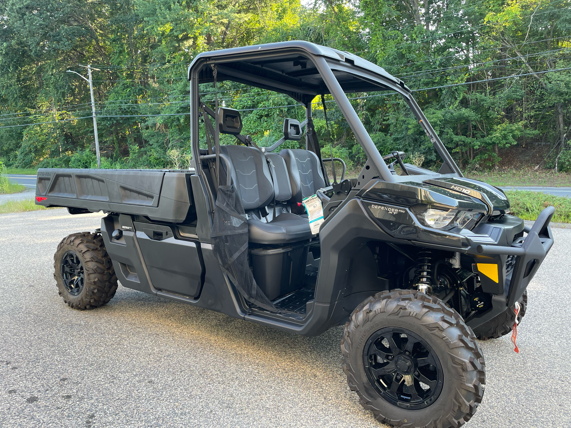 2025 Can-Am Defender PRO XT in Tyngsboro, Massachusetts - Photo 8