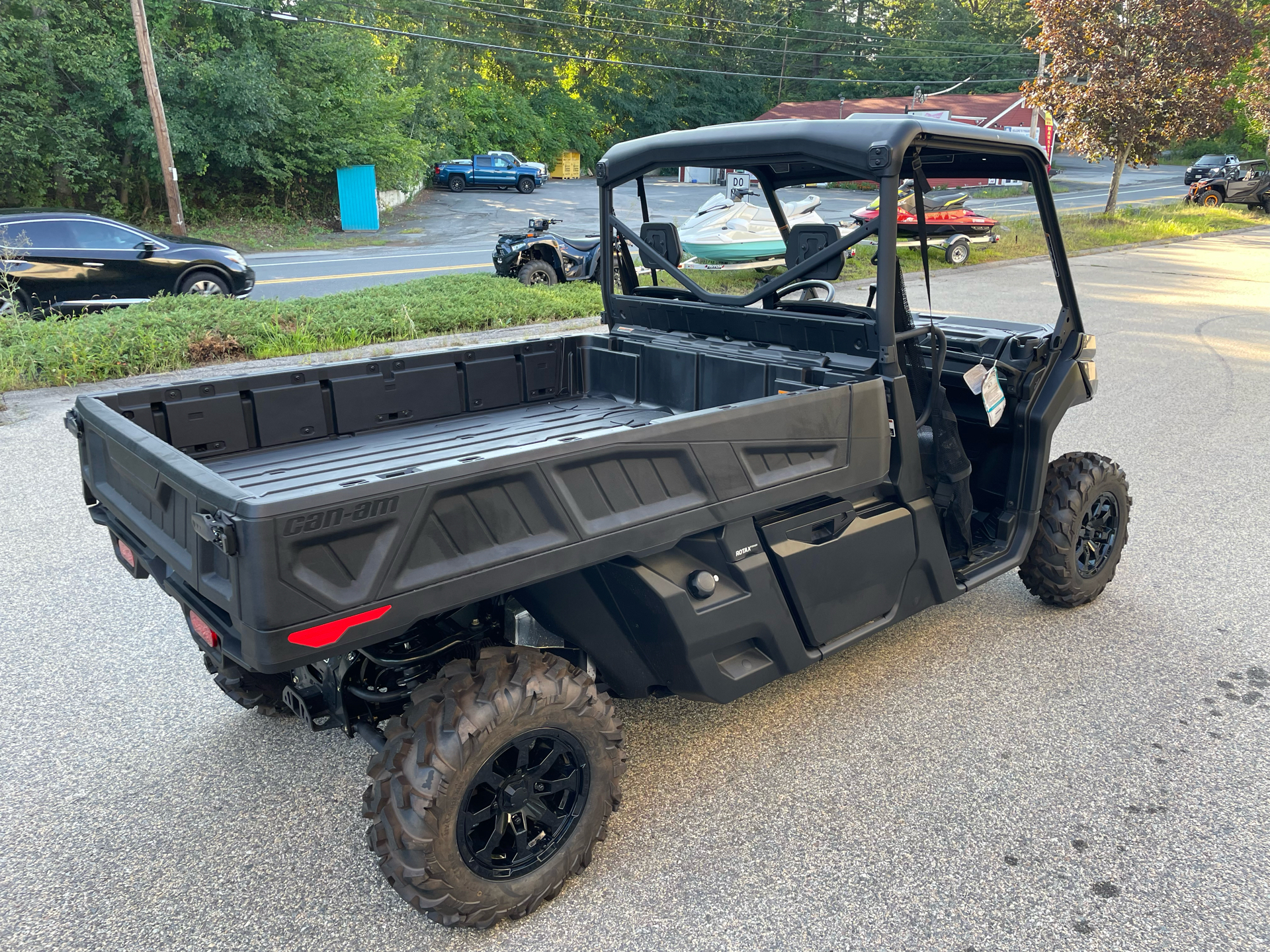 2025 Can-Am Defender PRO XT in Tyngsboro, Massachusetts - Photo 11