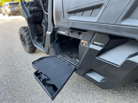 2025 Can-Am Defender PRO XT in Tyngsboro, Massachusetts - Photo 14