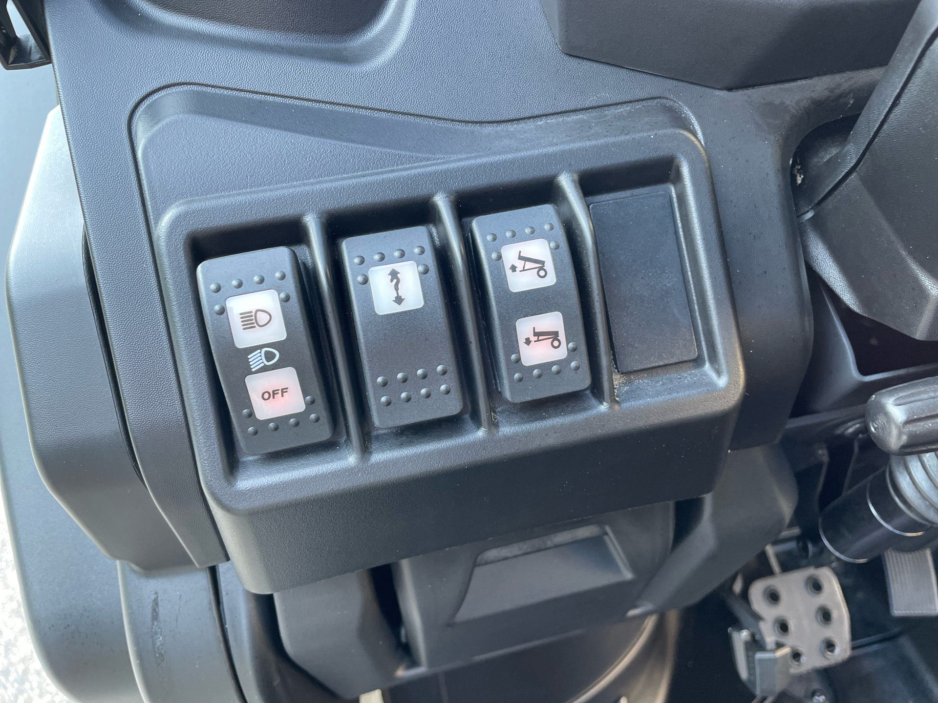 2025 Can-Am Defender PRO XT in Tyngsboro, Massachusetts - Photo 15