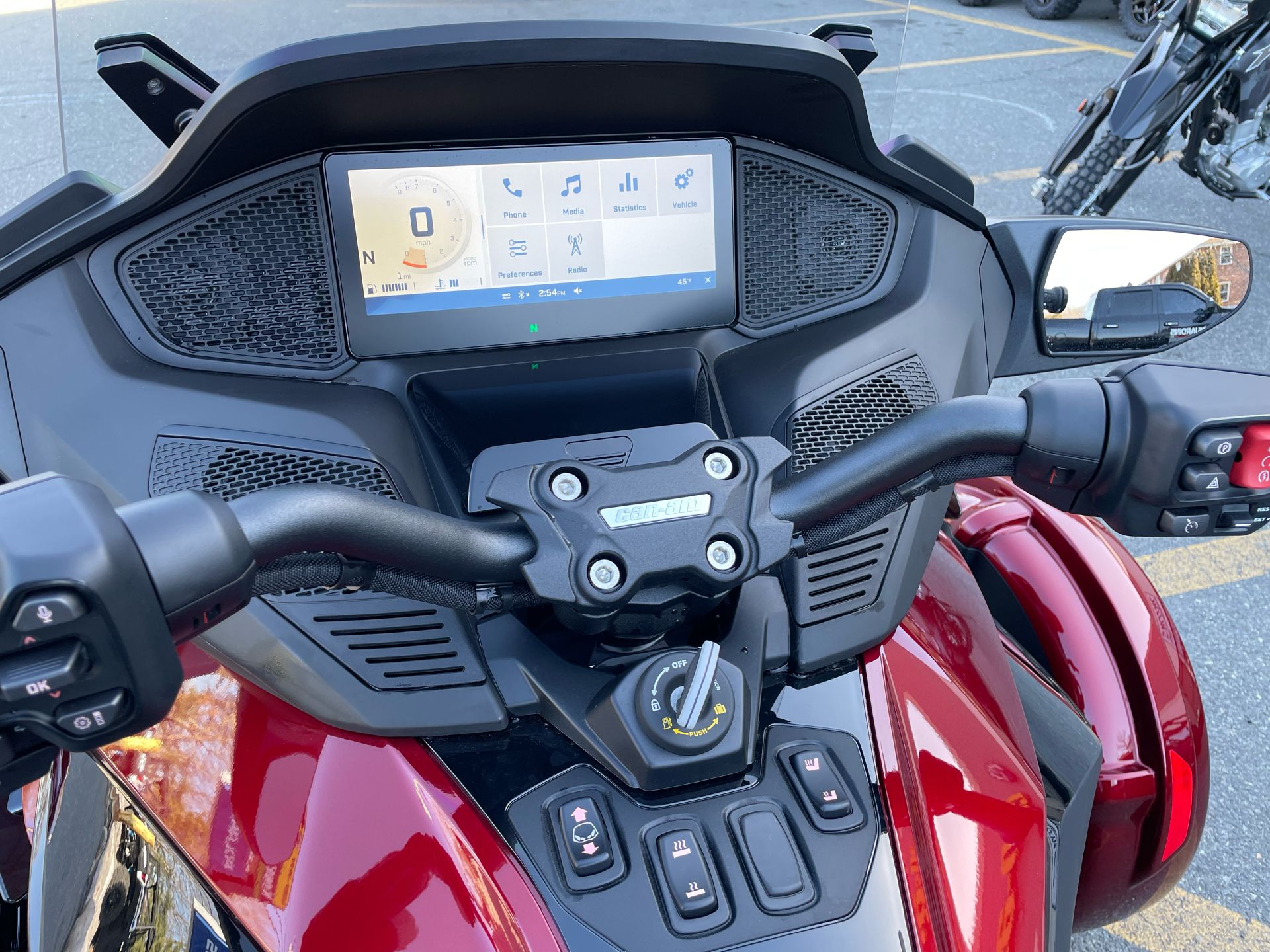 2024 Can-Am Spyder RT Limited in Tyngsboro, Massachusetts - Photo 15