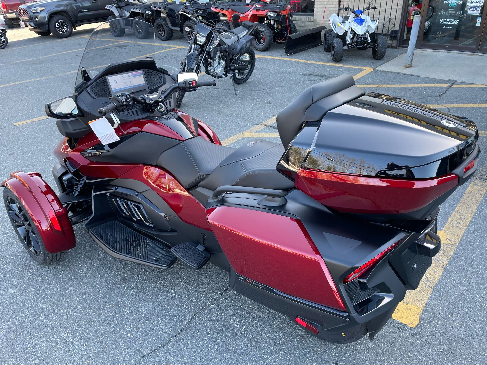 2024 Can-Am Spyder RT Limited in Tyngsboro, Massachusetts - Photo 16