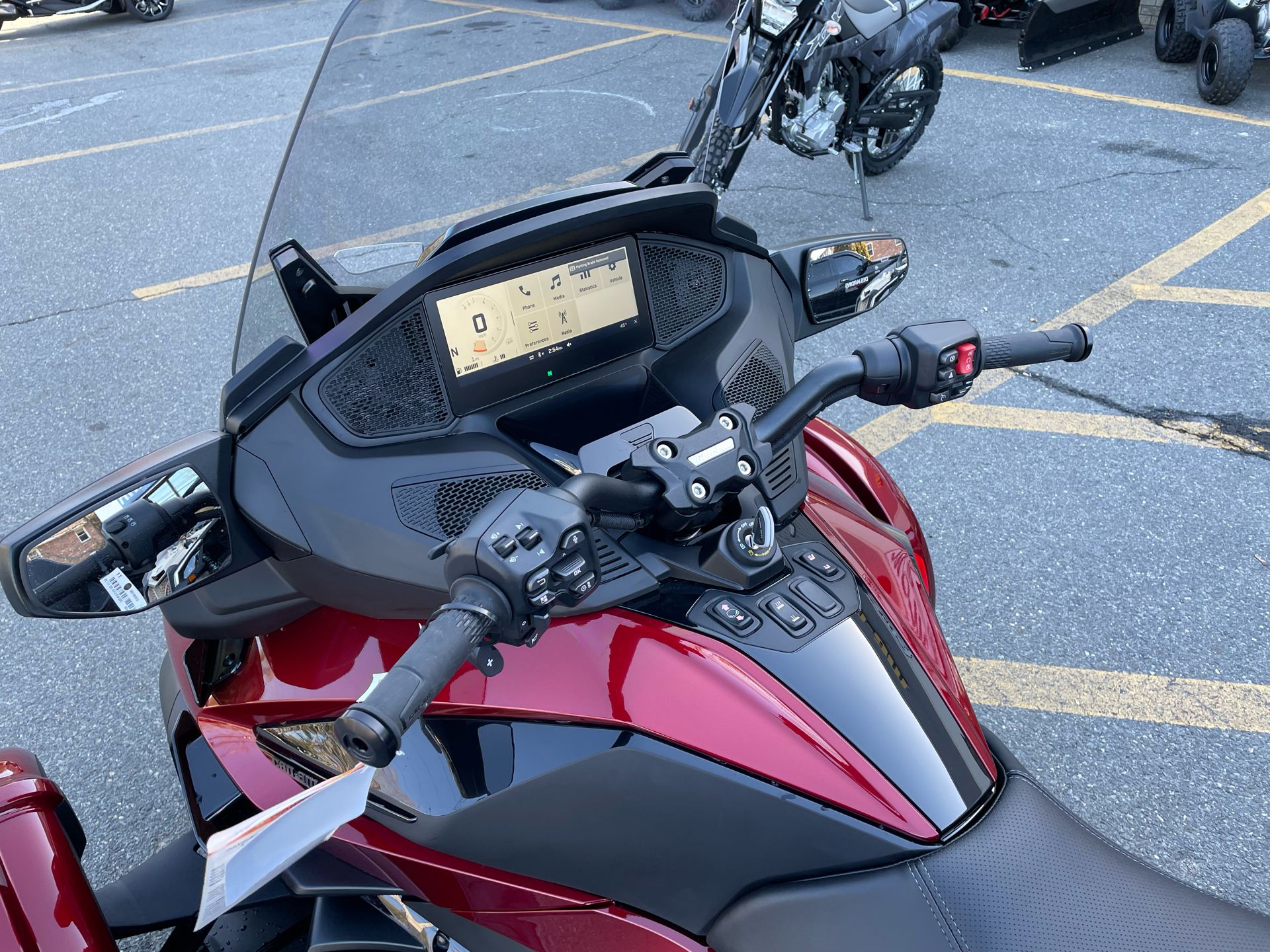 2024 Can-Am Spyder RT Limited in Tyngsboro, Massachusetts - Photo 17