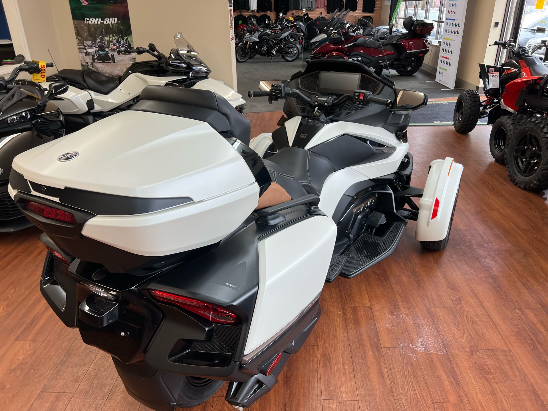 2024 Can-Am Spyder RT Sea-to-Sky in Tyngsboro, Massachusetts - Photo 6