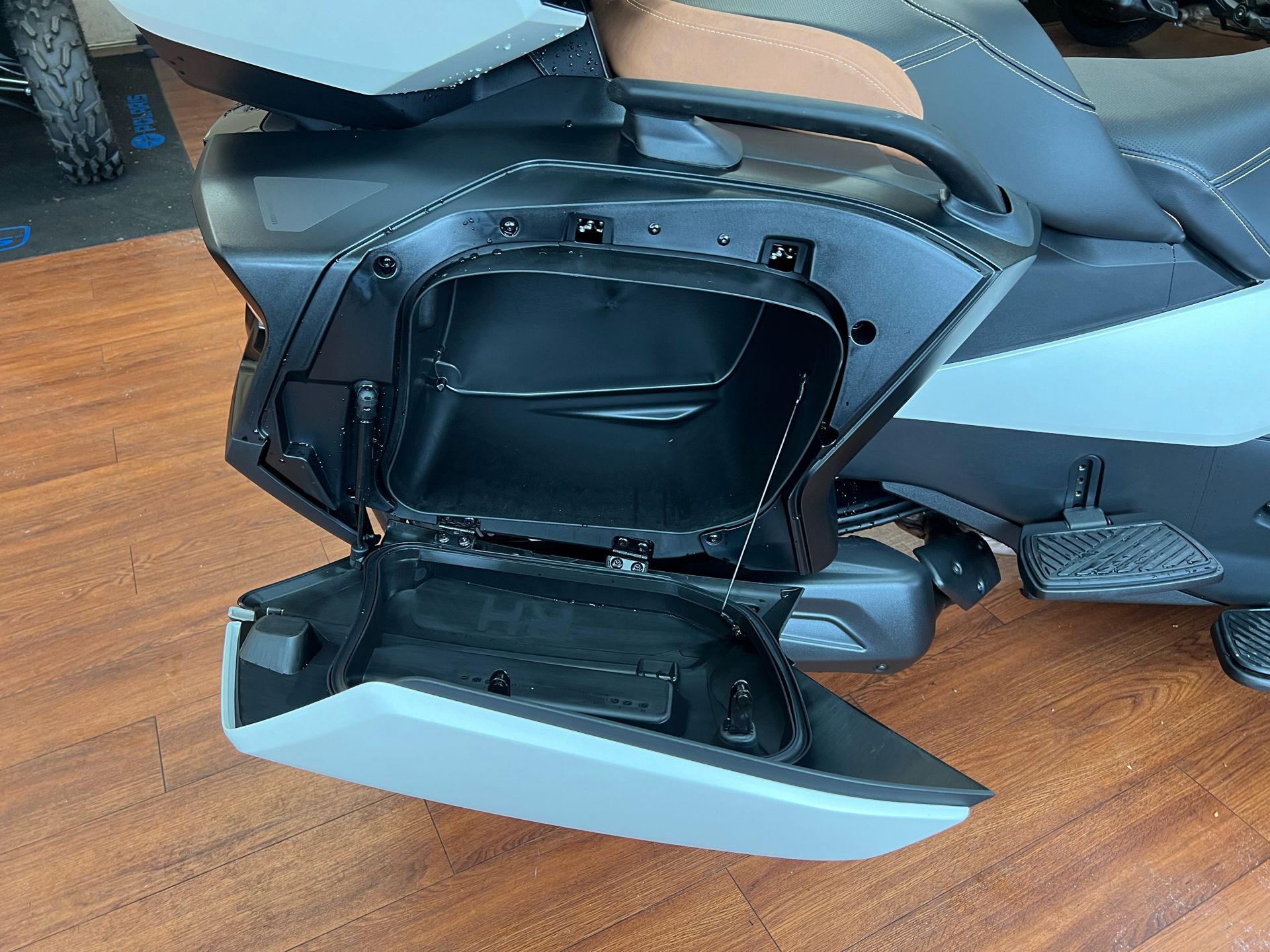 2024 Can-Am Spyder RT Sea-to-Sky in Tyngsboro, Massachusetts - Photo 8