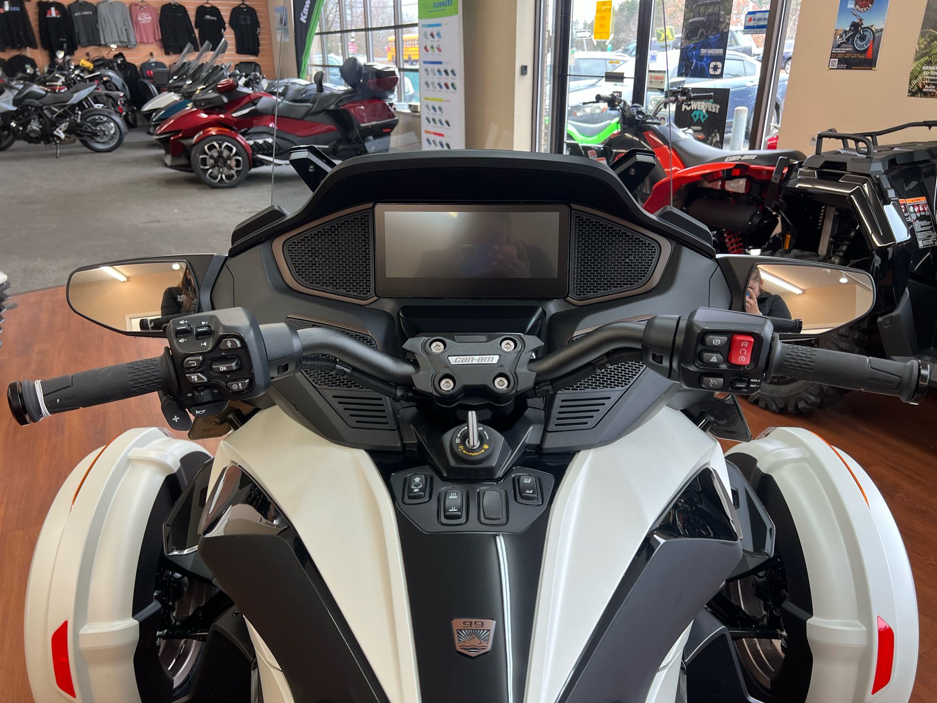 2024 Can-Am Spyder RT Sea-to-Sky in Tyngsboro, Massachusetts - Photo 11