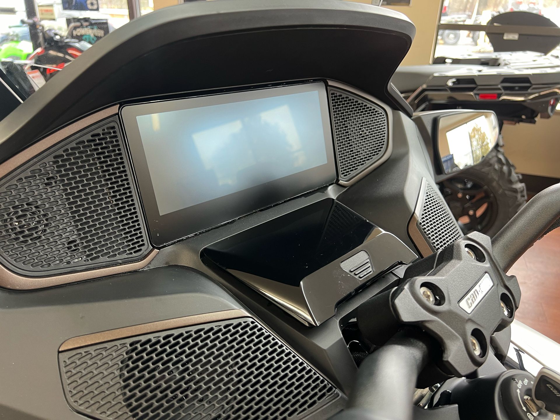 2024 Can-Am Spyder RT Sea-to-Sky in Tyngsboro, Massachusetts - Photo 15
