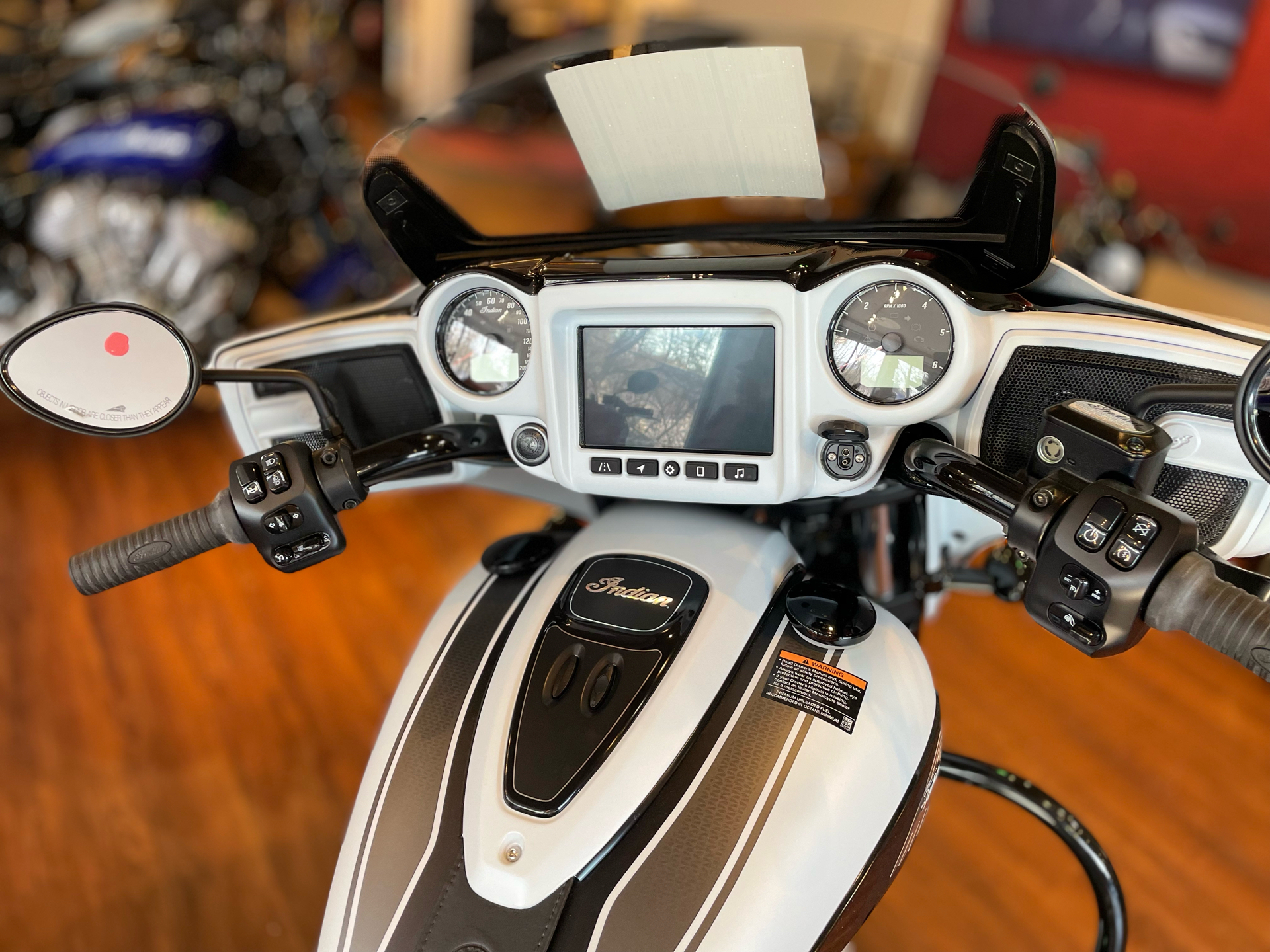 2024 Indian Motorcycle Chieftain® Dark Horse® in Tyngsboro, Massachusetts - Photo 12