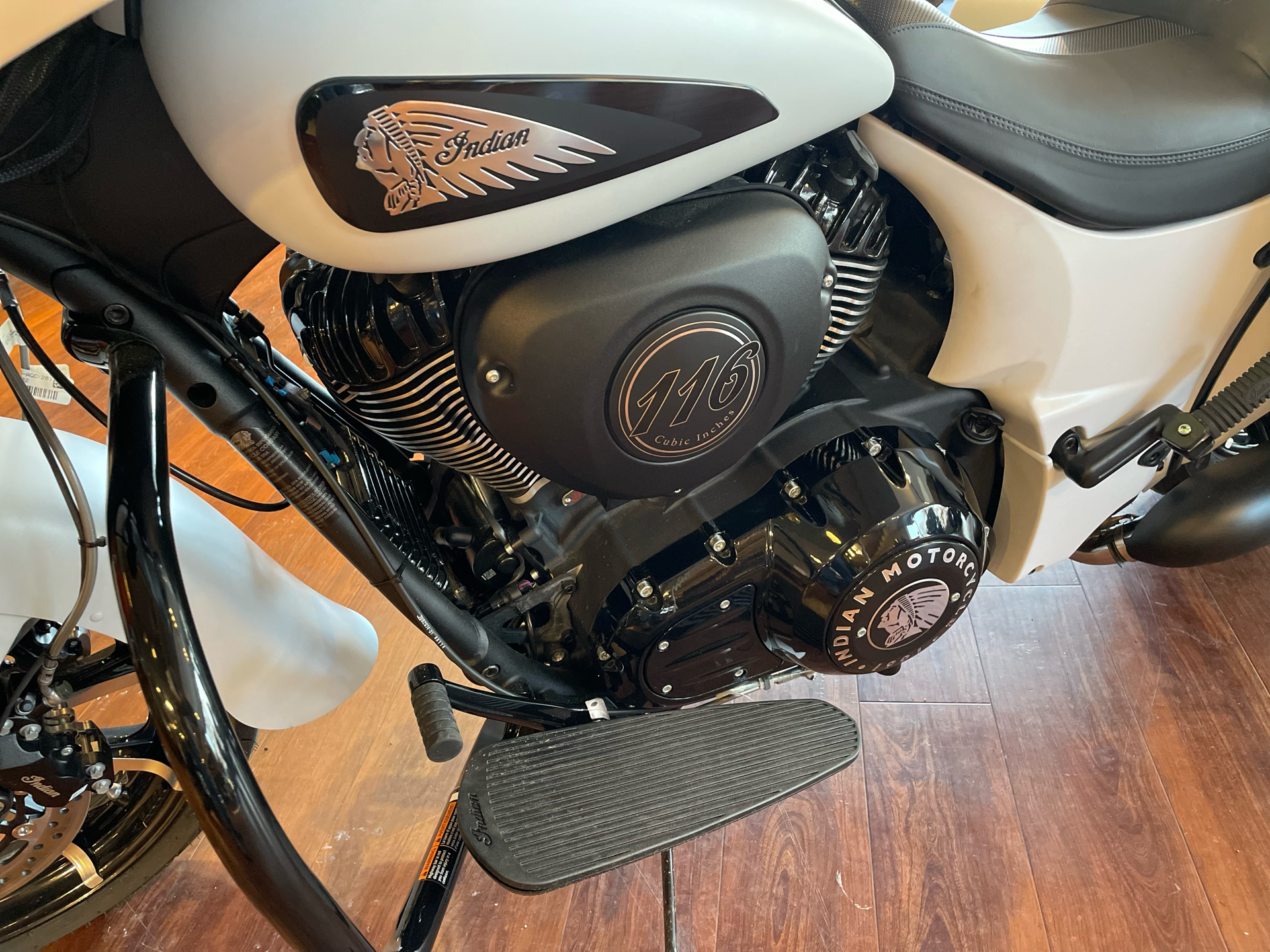 2024 Indian Motorcycle Chieftain® Dark Horse® in Tyngsboro, Massachusetts - Photo 15