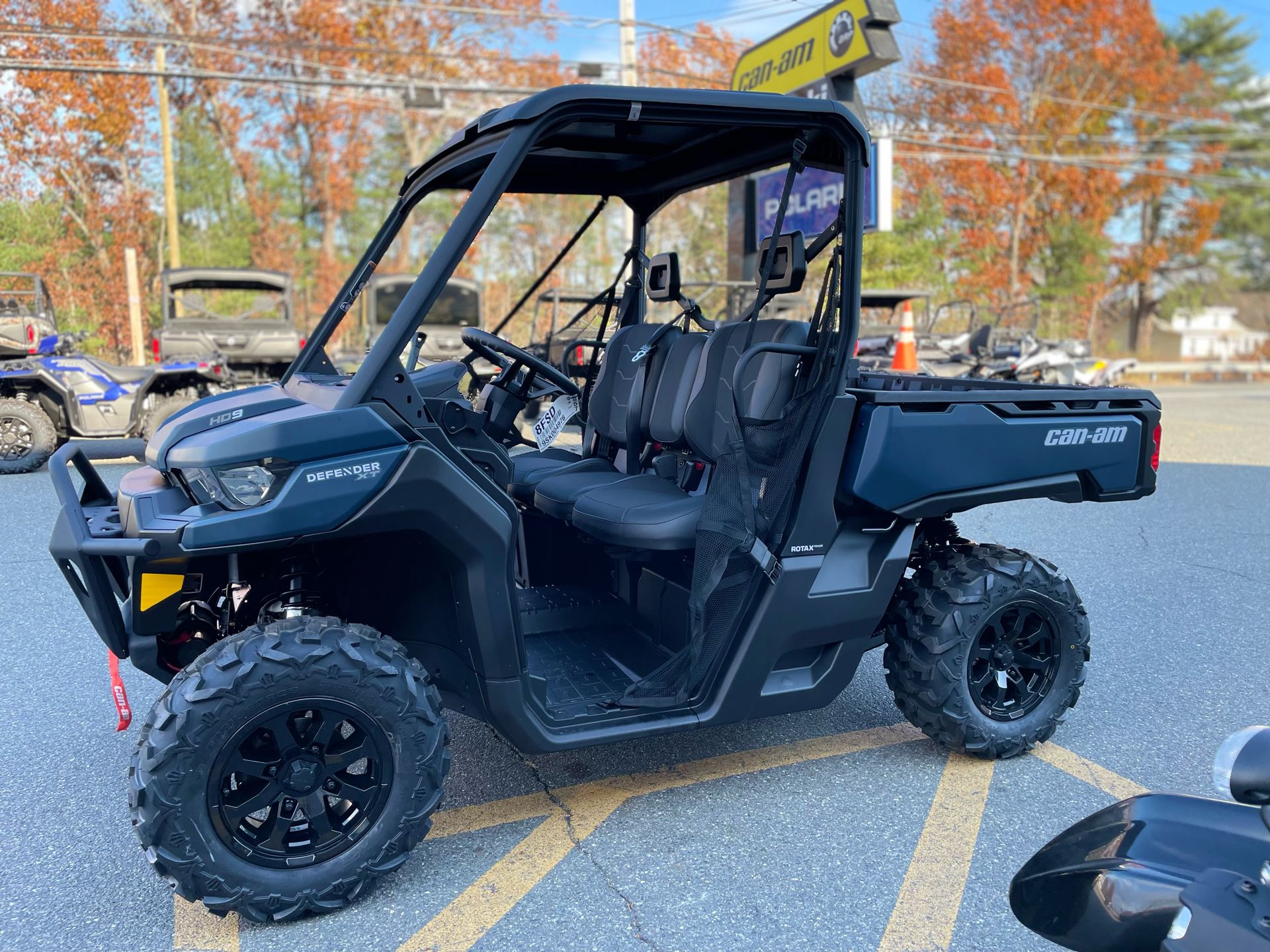 2025 Can-Am Defender XT HD9 in Tyngsboro, Massachusetts - Photo 1