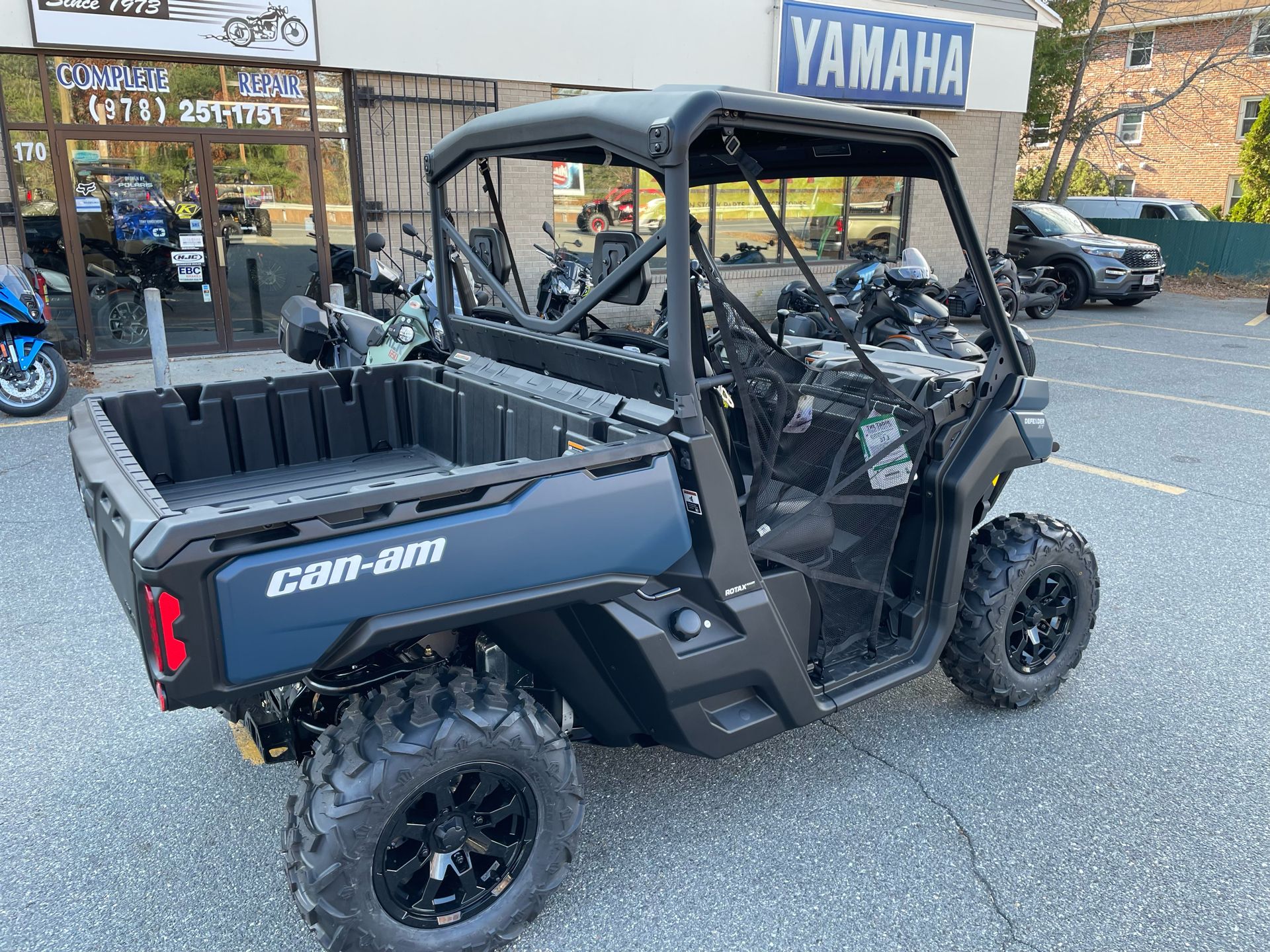 2025 Can-Am Defender XT HD9 in Tyngsboro, Massachusetts - Photo 9