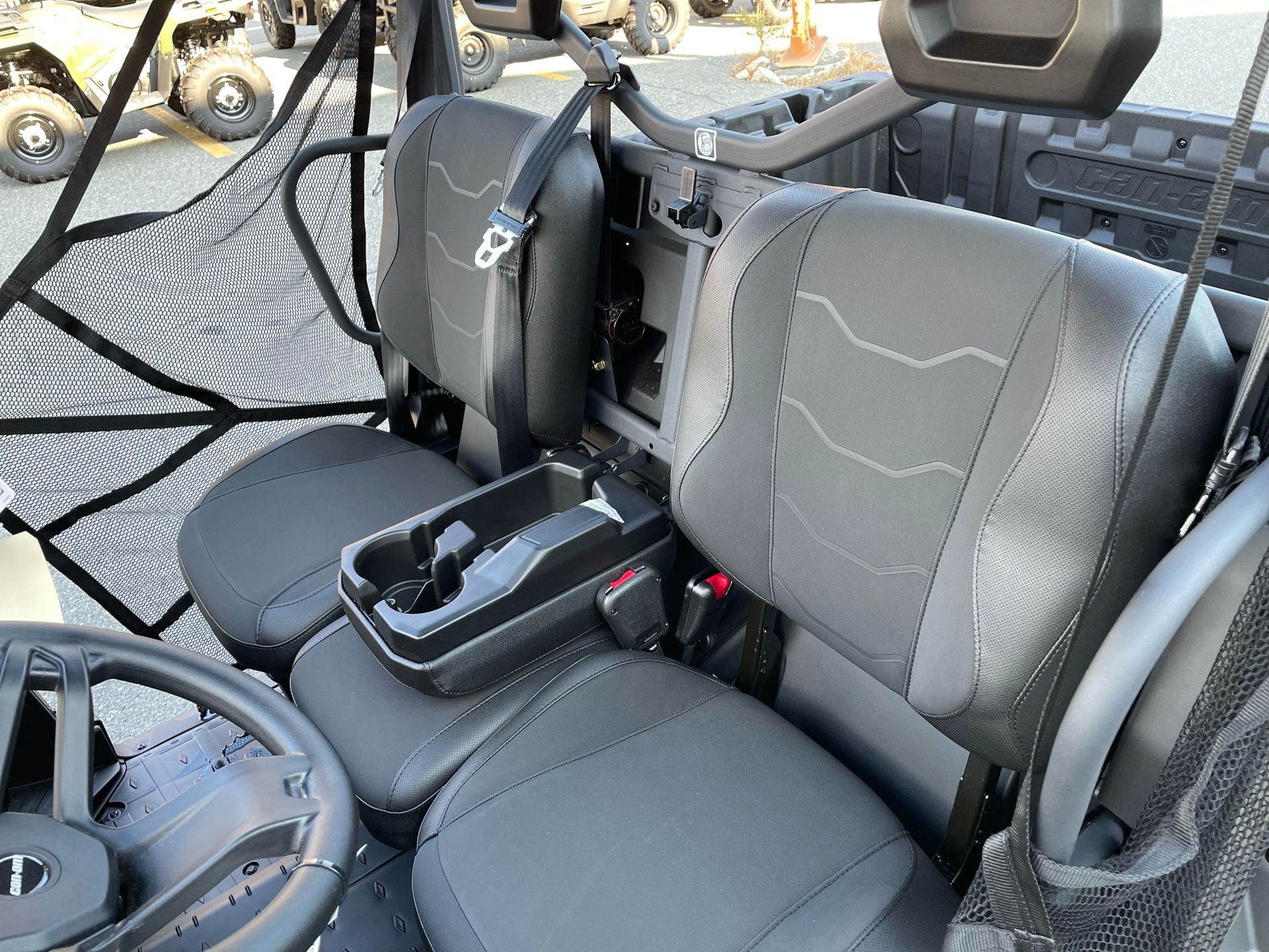 2025 Can-Am Defender XT HD9 in Tyngsboro, Massachusetts - Photo 15