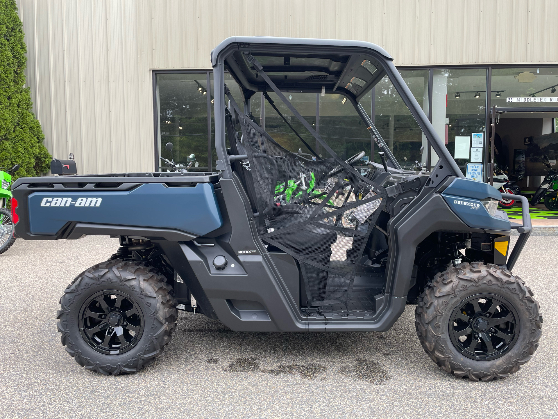2025 Can-Am Defender XT HD9 in Tyngsboro, Massachusetts - Photo 1