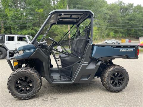 2025 Can-Am Defender XT HD9 in Tyngsboro, Massachusetts - Photo 2