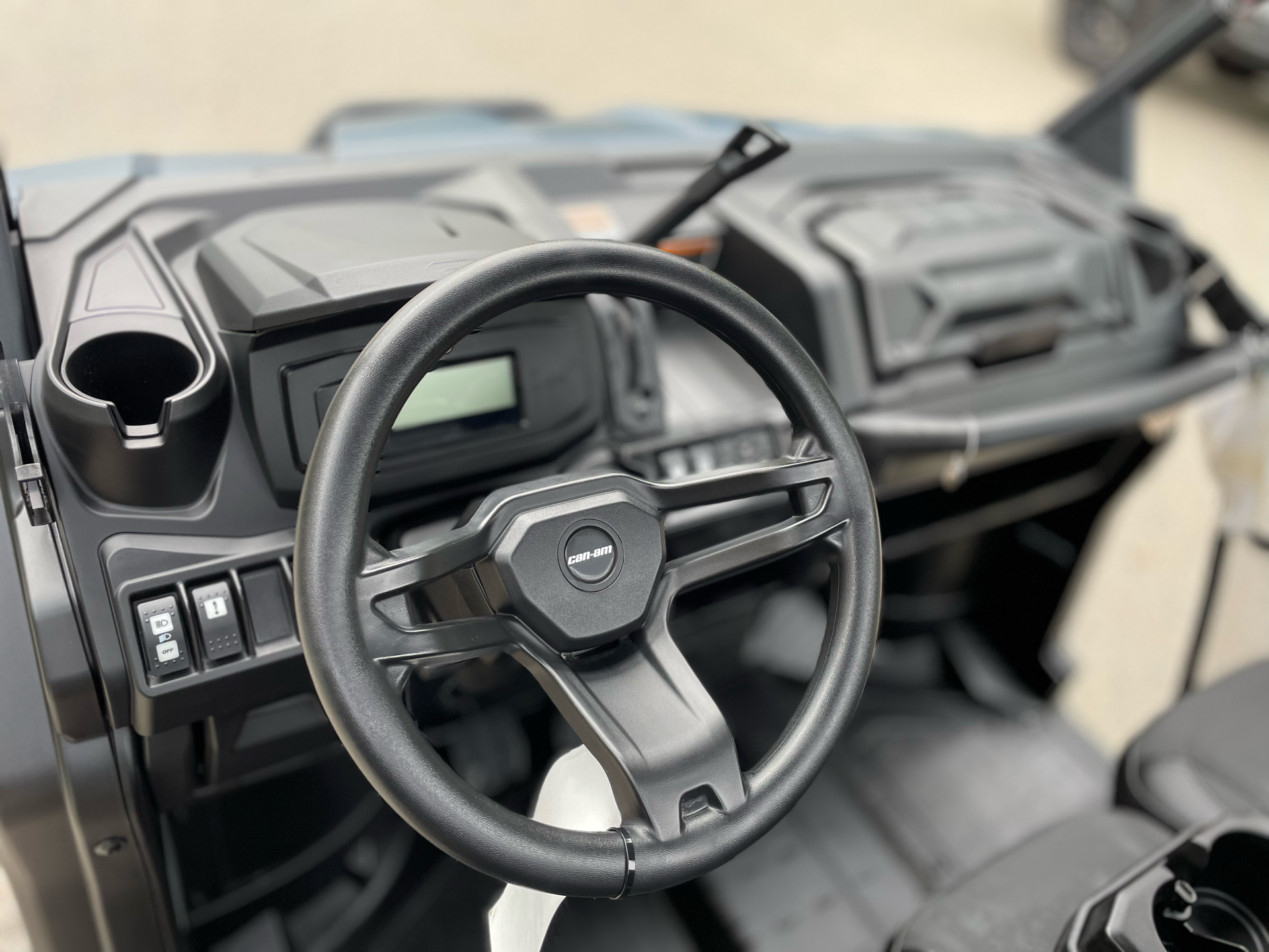 2025 Can-Am Defender XT HD9 in Tyngsboro, Massachusetts - Photo 12