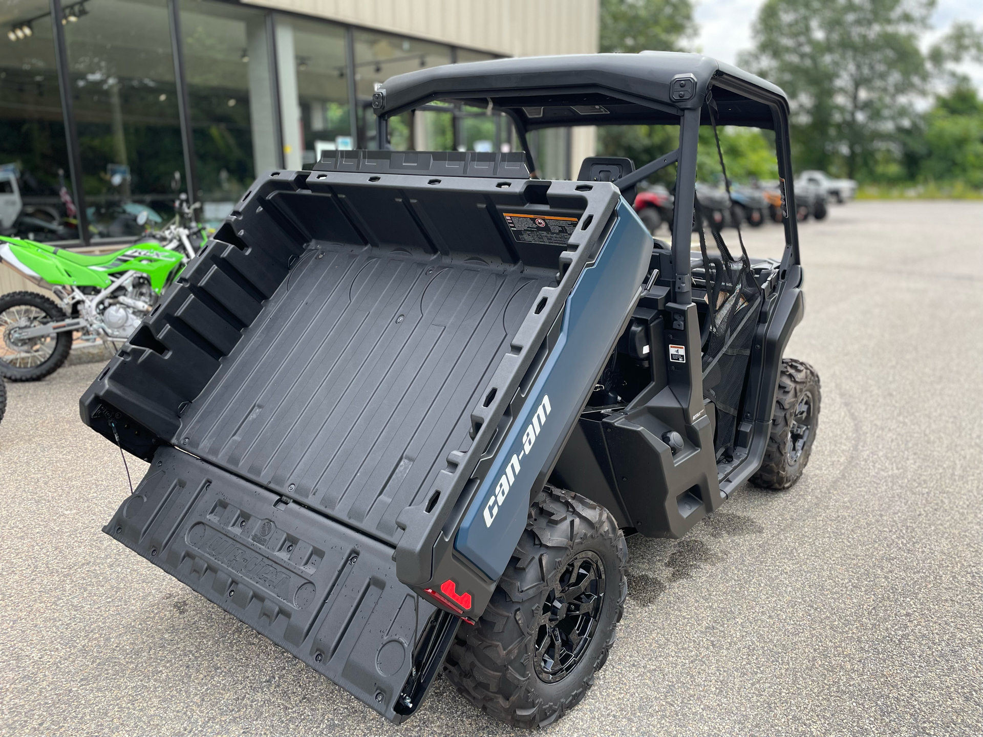 2025 Can-Am Defender XT HD9 in Tyngsboro, Massachusetts - Photo 18