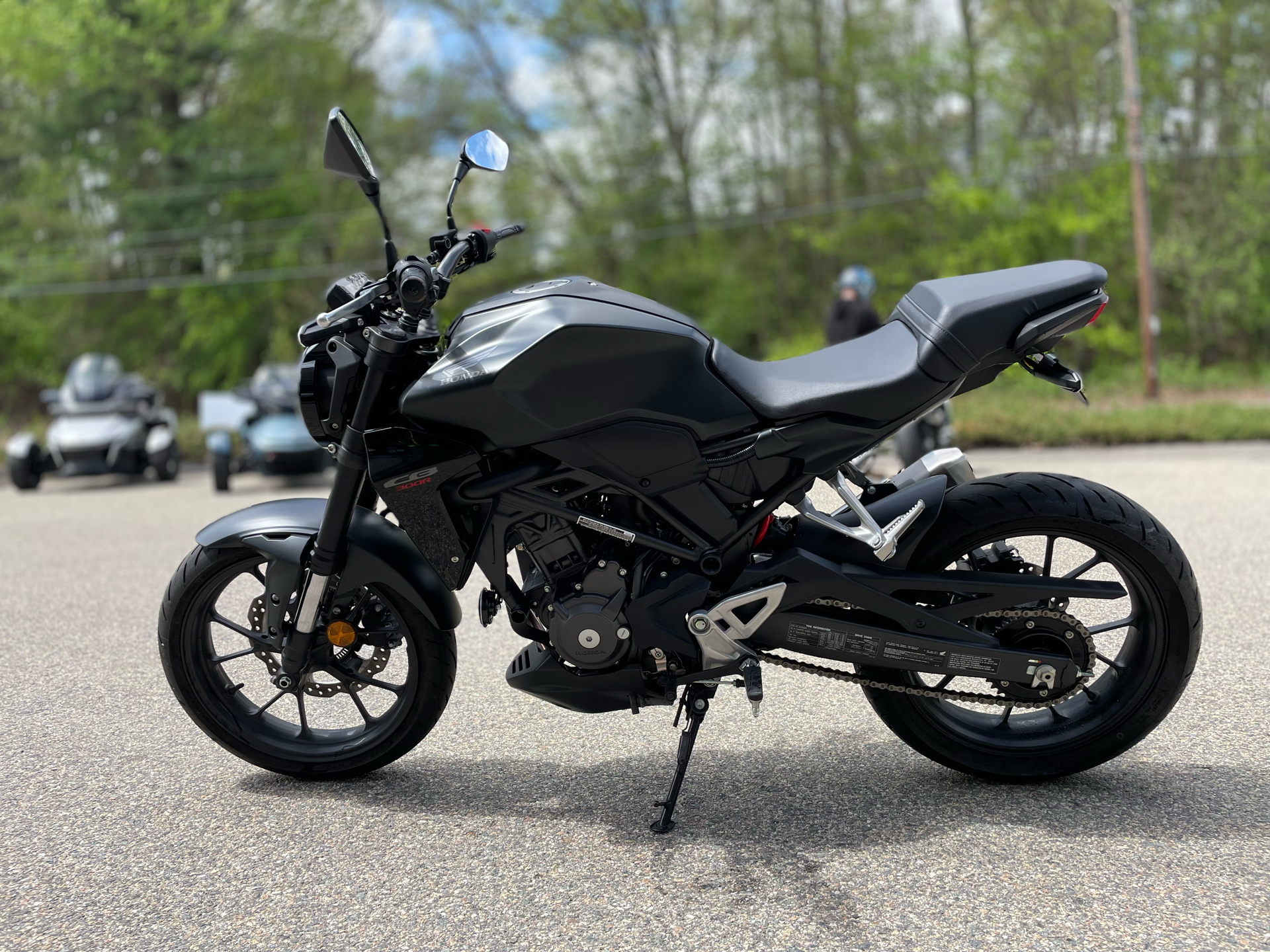 2024 Honda CB300R ABS in Tyngsboro, Massachusetts - Photo 7