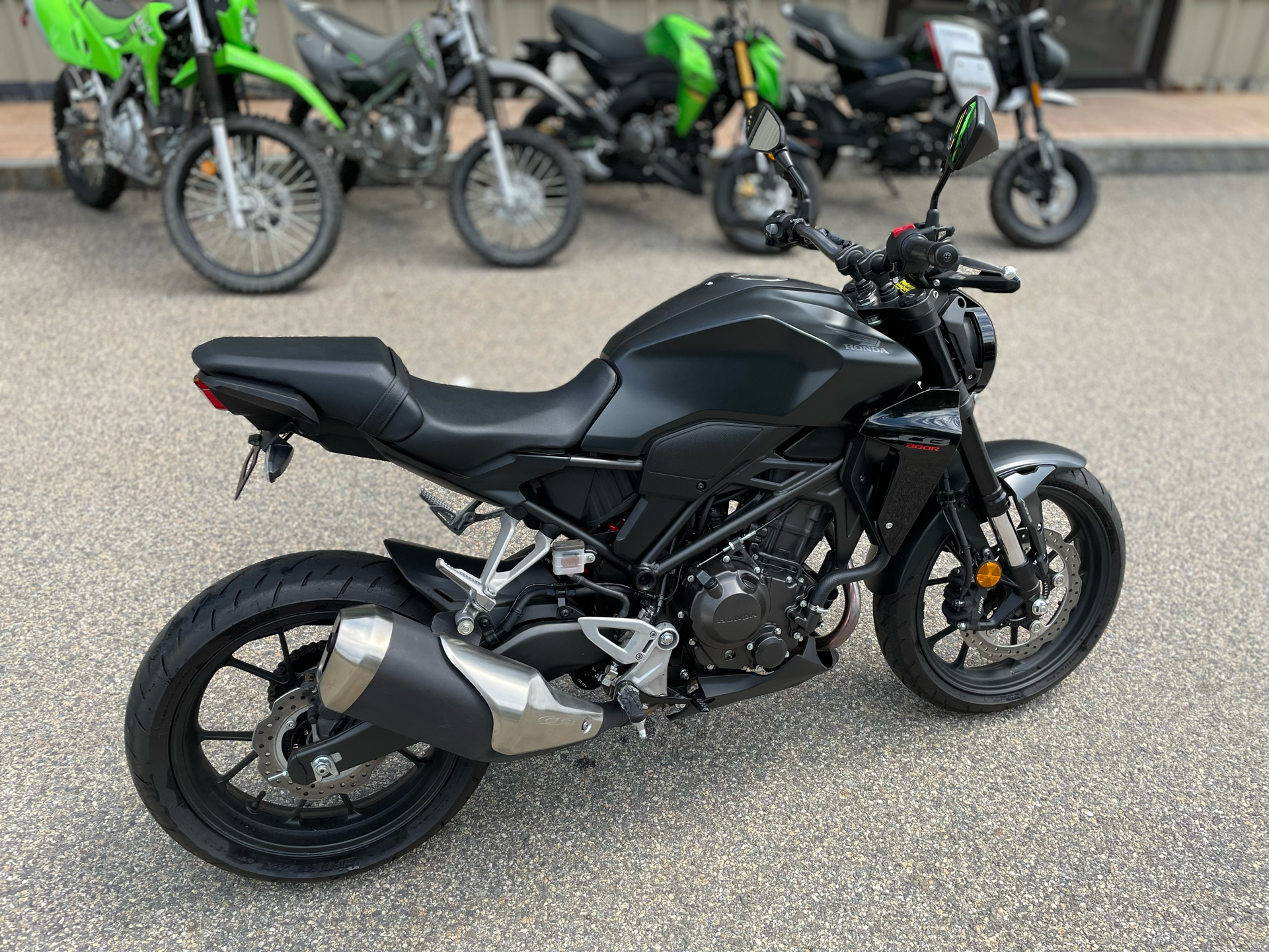 2024 Honda CB300R ABS in Tyngsboro, Massachusetts - Photo 11