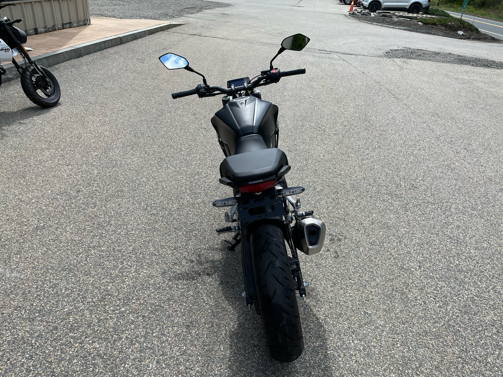 2024 Honda CB300R ABS in Tyngsboro, Massachusetts - Photo 12