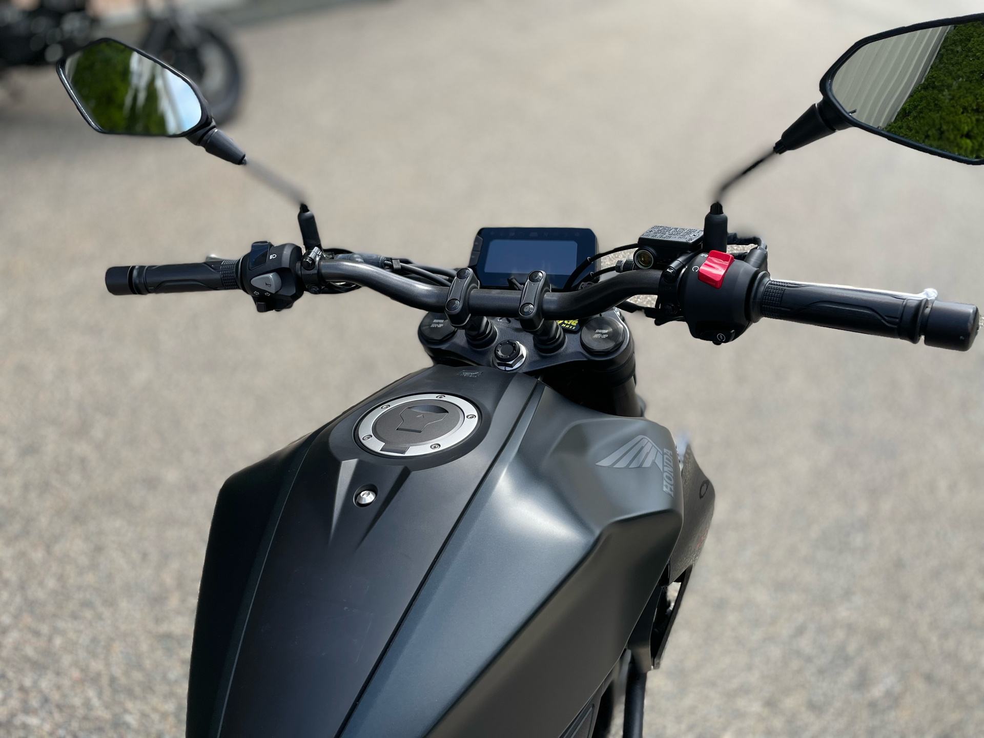 2024 Honda CB300R ABS in Tyngsboro, Massachusetts - Photo 13