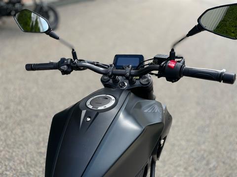 2024 Honda CB300R ABS in Tyngsboro, Massachusetts - Photo 13