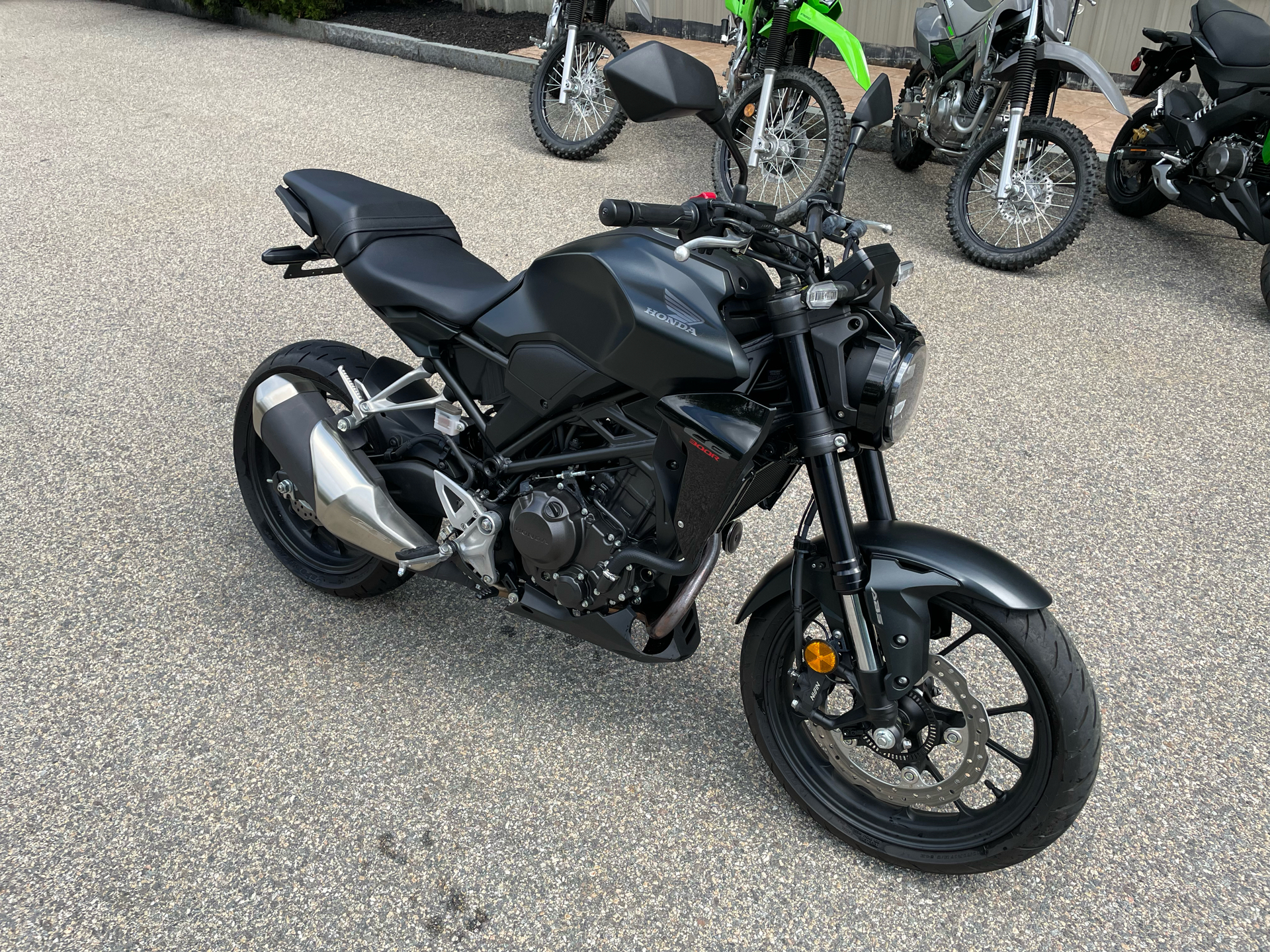 2024 Honda CB300R ABS in Tyngsboro, Massachusetts - Photo 15