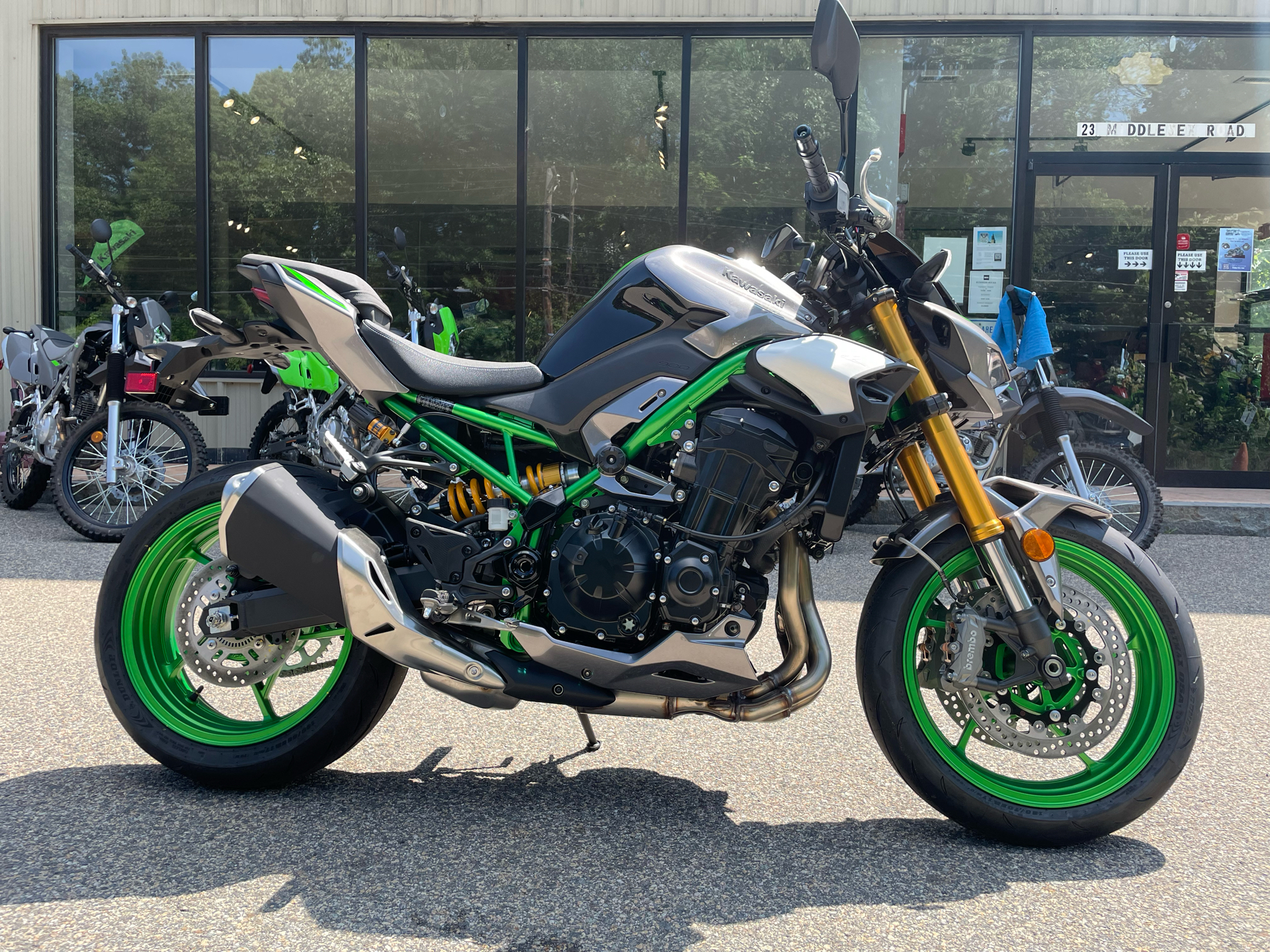 2025 Kawasaki Z900 SE ABS in Tyngsboro, Massachusetts - Photo 5