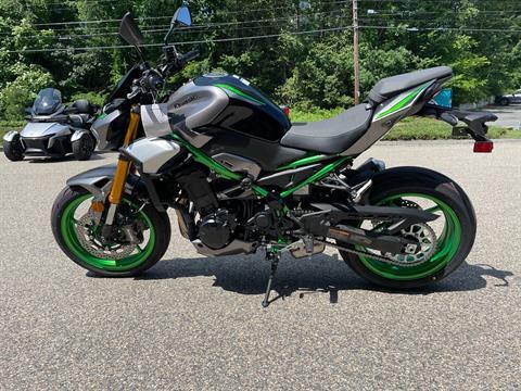 2025 Kawasaki Z900 SE ABS in Tyngsboro, Massachusetts - Photo 8