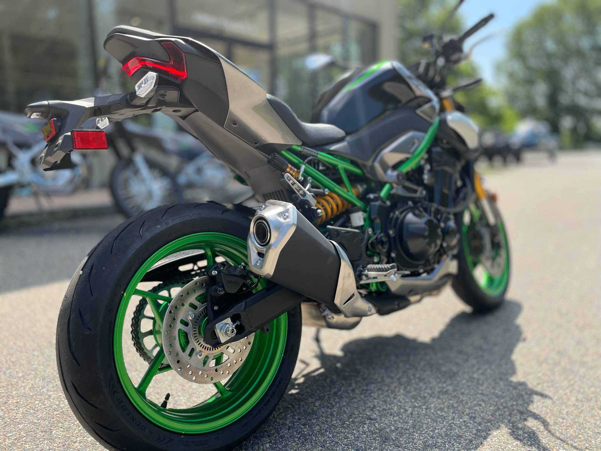 2025 Kawasaki Z900 SE ABS in Tyngsboro, Massachusetts - Photo 18