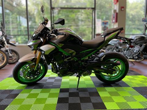 2025 Kawasaki Z900 SE ABS in Tyngsboro, Massachusetts - Photo 4