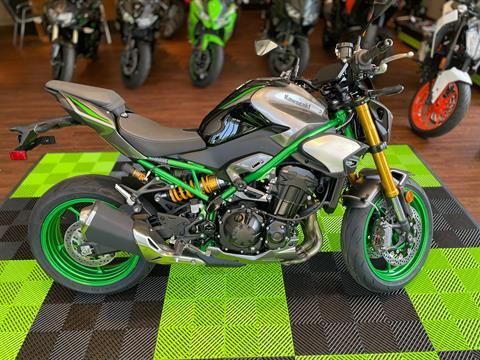 2025 Kawasaki Z900 SE ABS in Tyngsboro, Massachusetts - Photo 9