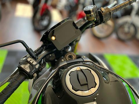 2025 Kawasaki Z900 SE ABS in Tyngsboro, Massachusetts - Photo 12