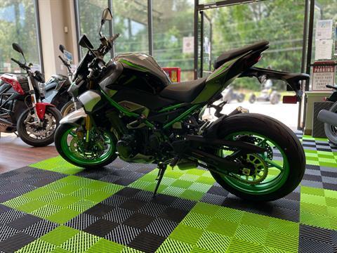 2025 Kawasaki Z900 SE ABS in Tyngsboro, Massachusetts - Photo 14