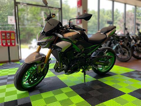 2025 Kawasaki Z900 SE ABS in Tyngsboro, Massachusetts - Photo 2