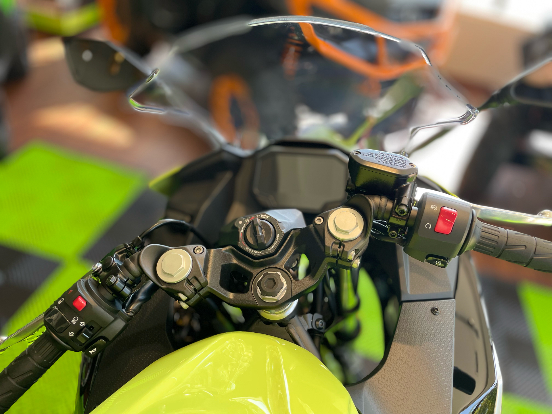 2026 Kawasaki Ninja 500 SE ABS in Tyngsboro, Massachusetts - Photo 7