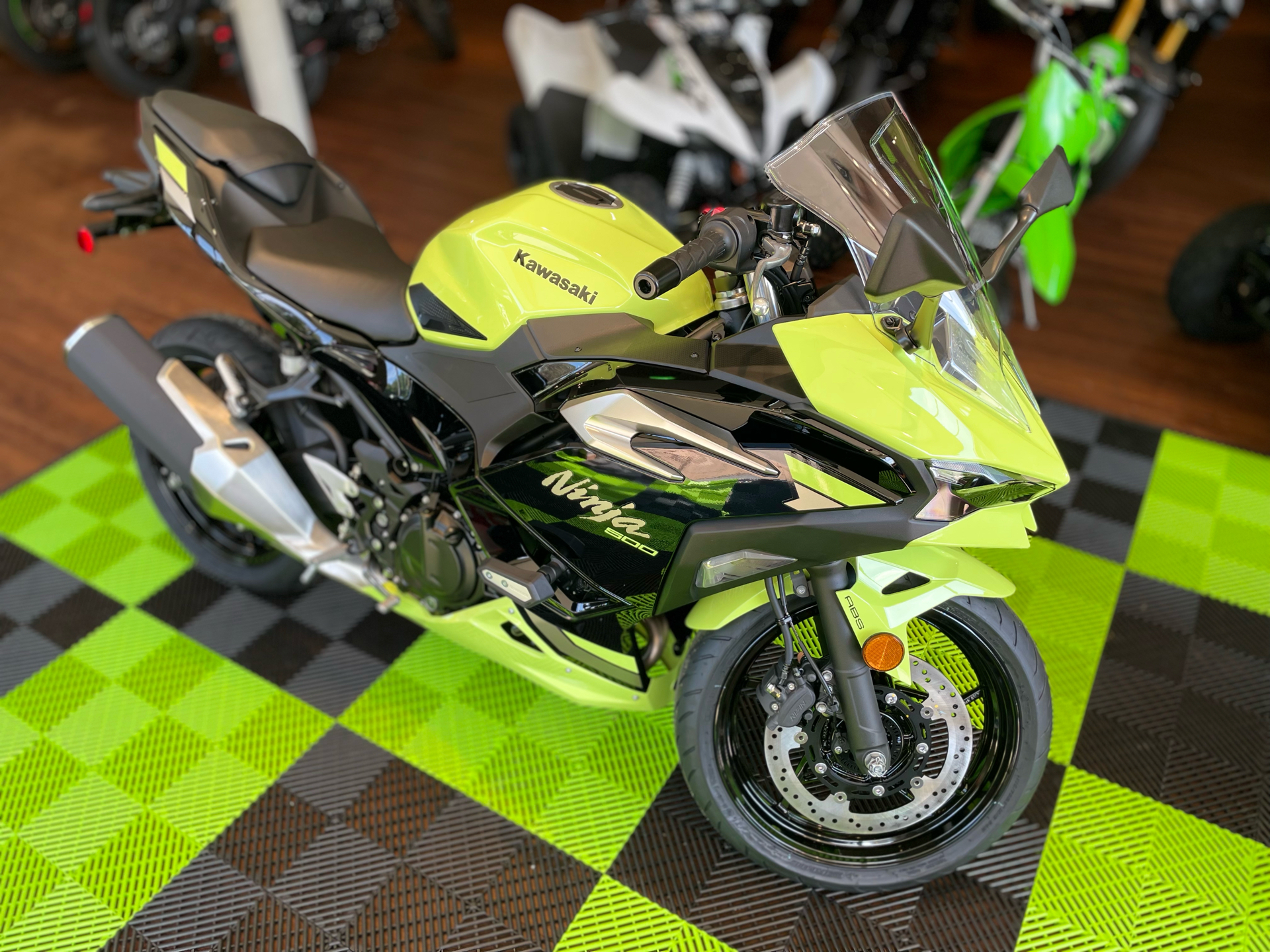 2026 Kawasaki Ninja 500 SE ABS in Tyngsboro, Massachusetts - Photo 16