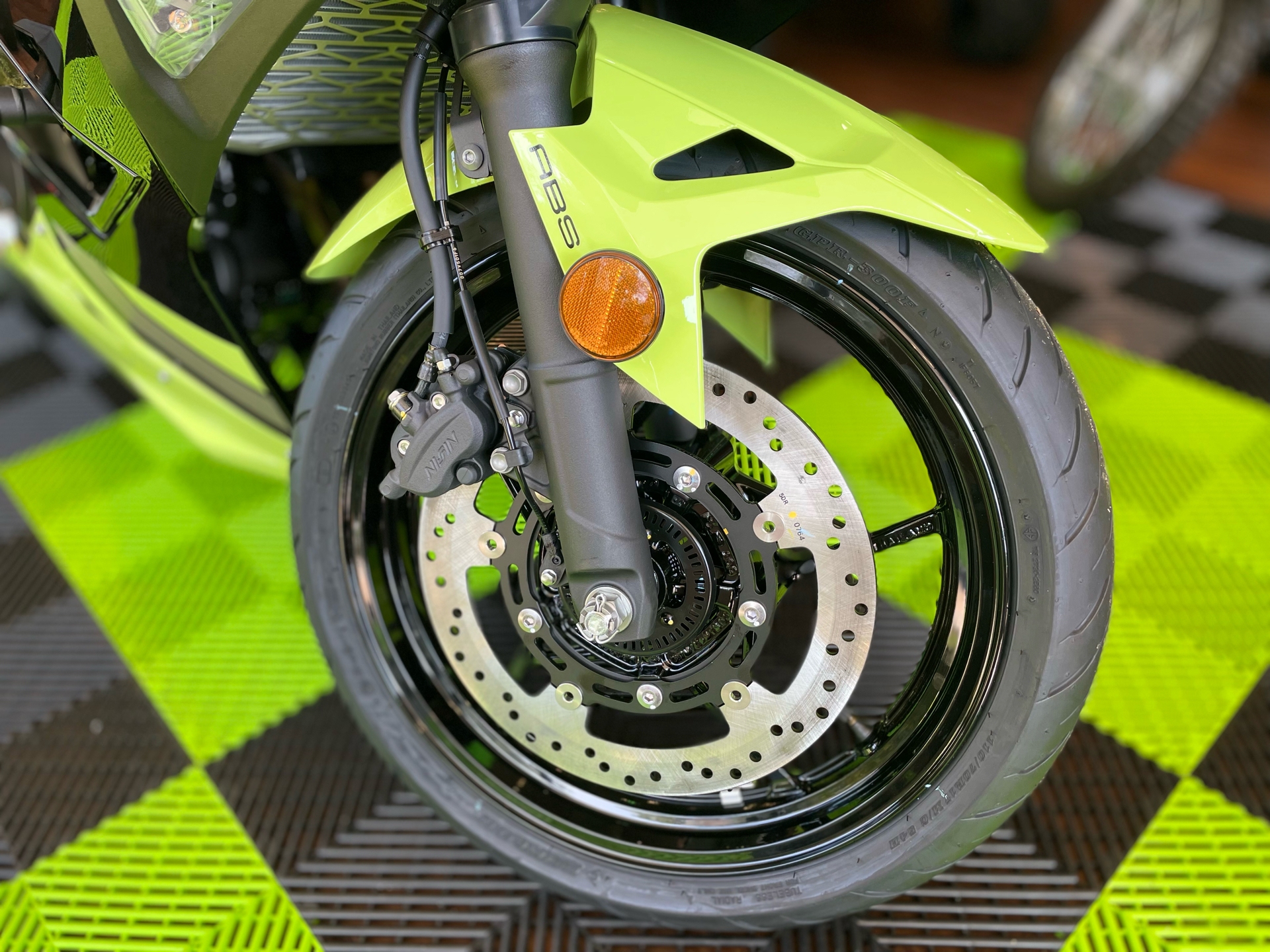 2026 Kawasaki Ninja 500 SE ABS in Tyngsboro, Massachusetts - Photo 17