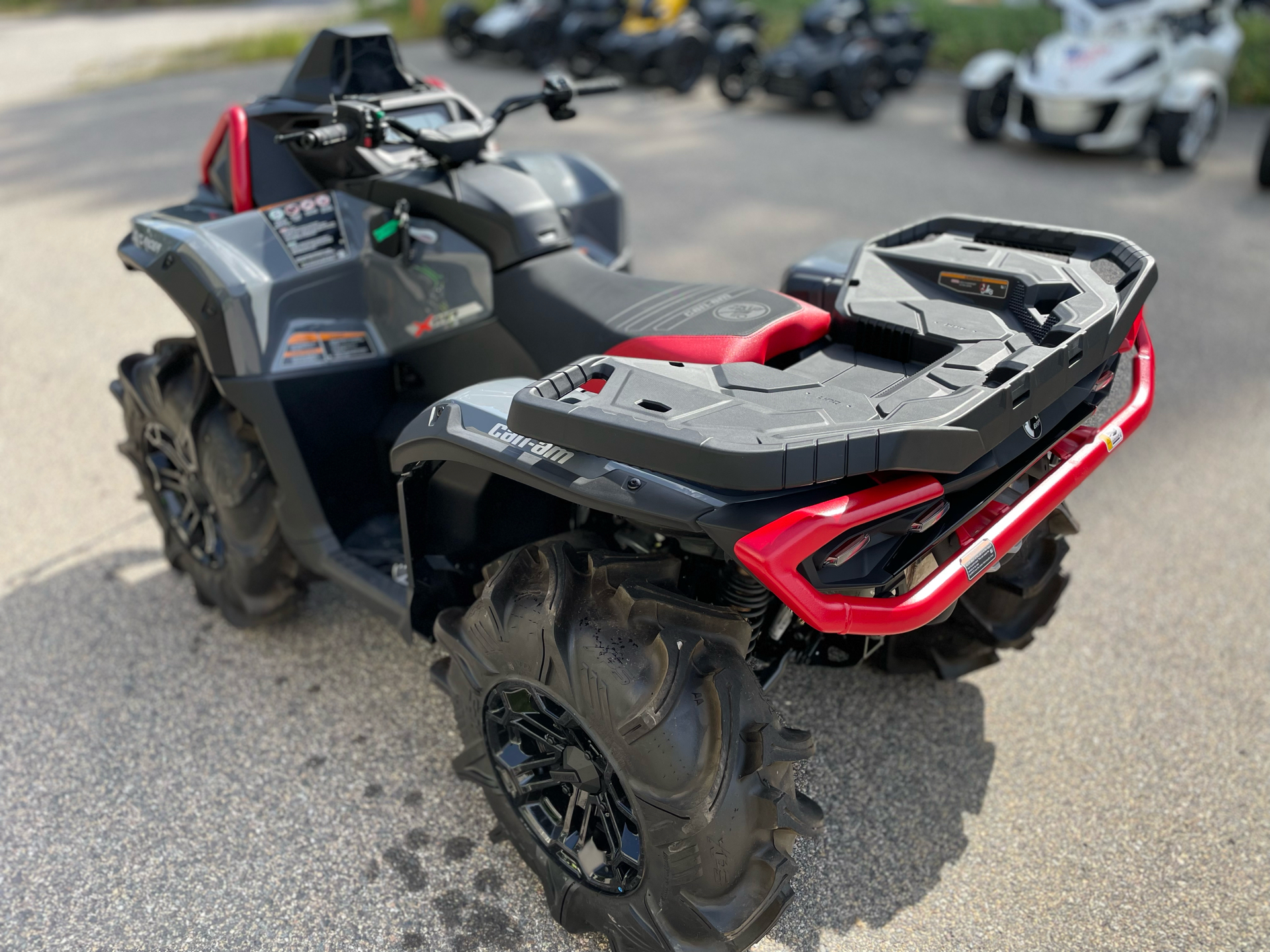 2025 Can-Am Outlander X MR 850 in Tyngsboro, Massachusetts - Photo 6